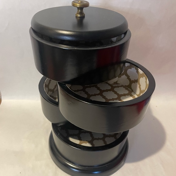 Brand New Jewelry box - Picture 2 of 8